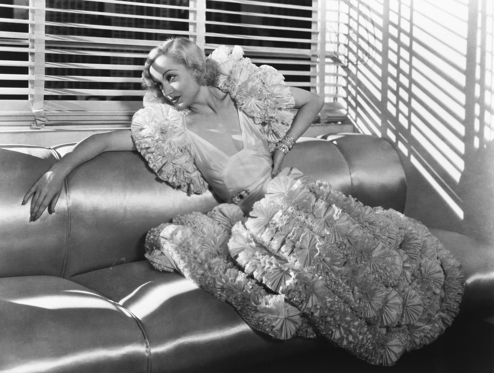 Still of Carole Lombard in Brief Moment (1933)
