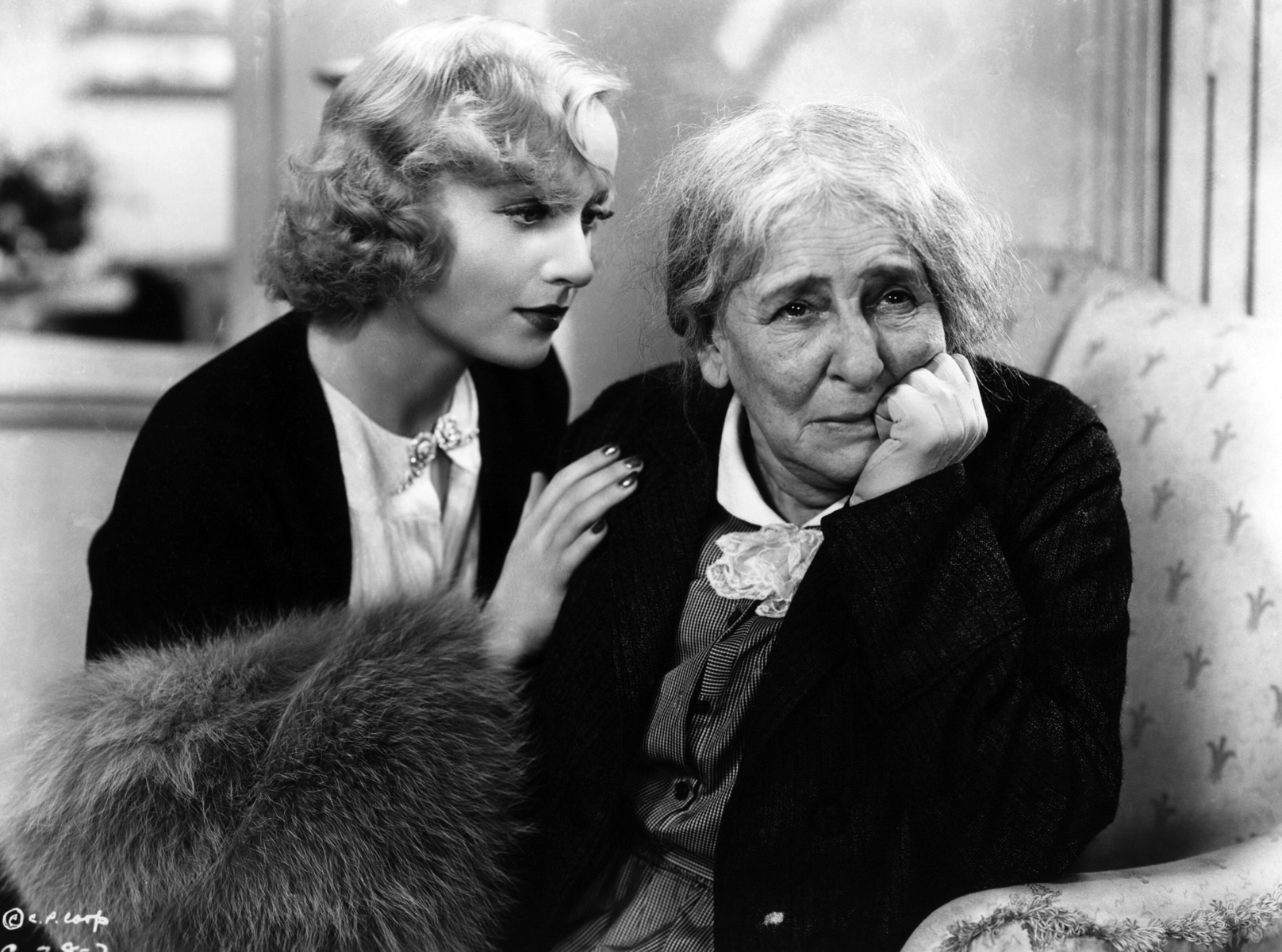 Still of Carole Lombard and May Robson in Lady by Choice (1934)