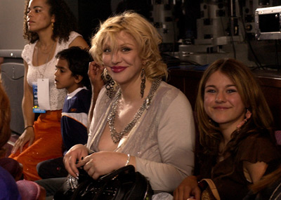 Courtney Love at event of American Idol: The Search for a Superstar (2002)