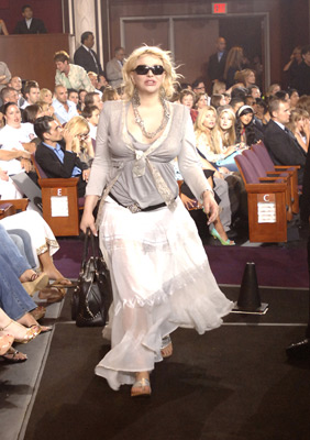 Courtney Love at event of American Idol: The Search for a Superstar (2002)