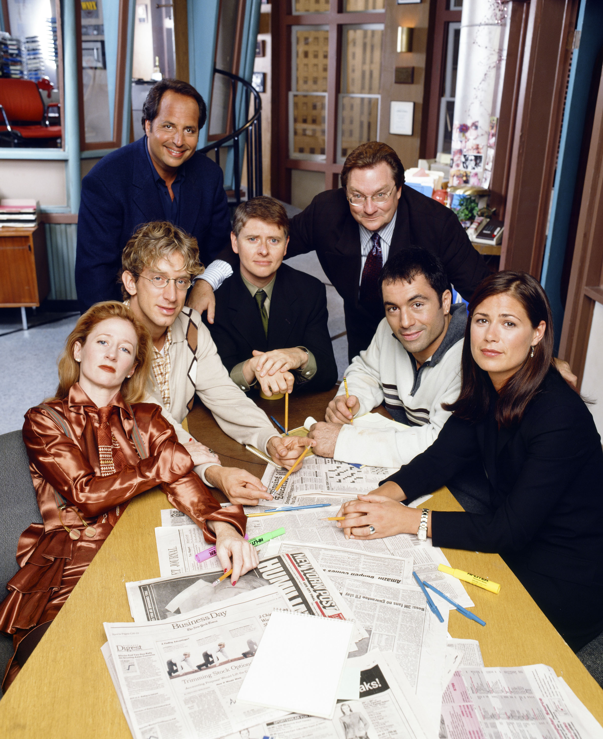 Still of Jon Lovitz, Andy Dick, Dave Foley, Maura Tierney, Vicki Lewis, Joe Rogan and Stephen Root in NewsRadio (1995)