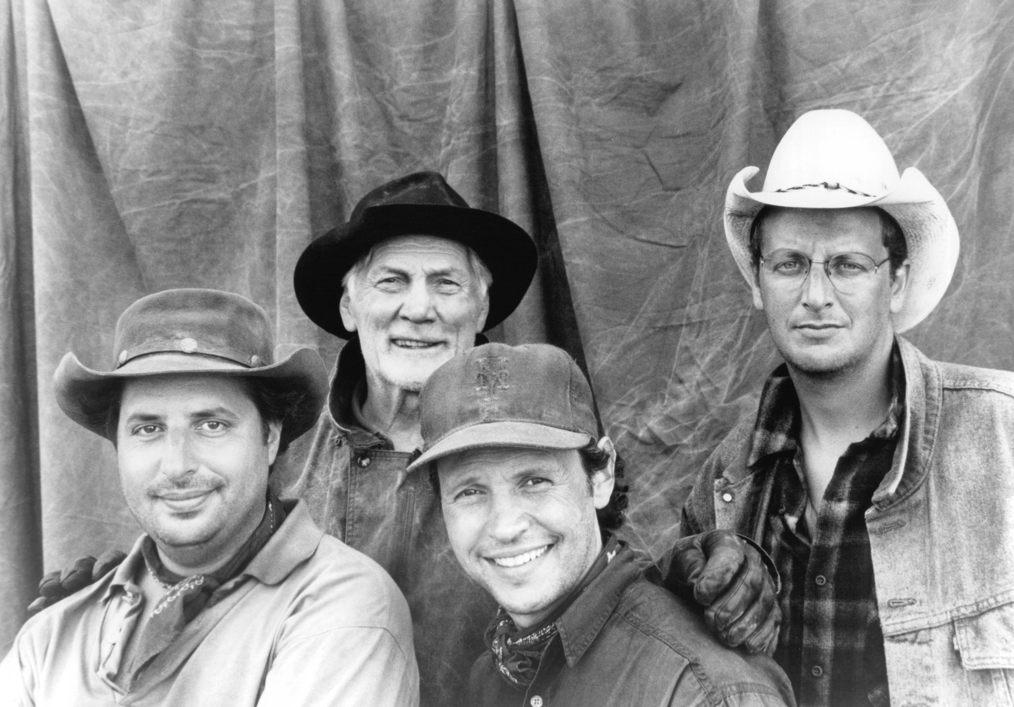 Still of Billy Crystal, Jon Lovitz, Jack Palance and Daniel Stern in City Slickers II: The Legend of Curly's Gold (1994)