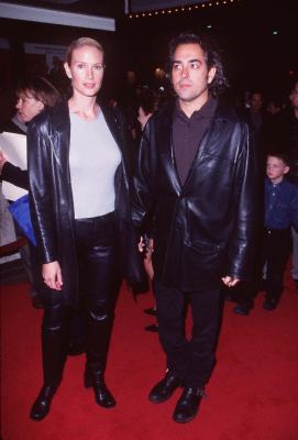 Kelly Lynch and Mitch Glazer at event of The Man Who Knew Too Little (1997)