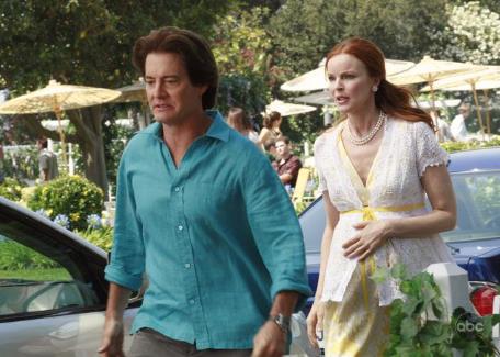 Still of Kyle MacLachlan and Marcia Cross in Nusivylusios namu seimininkes (2004)