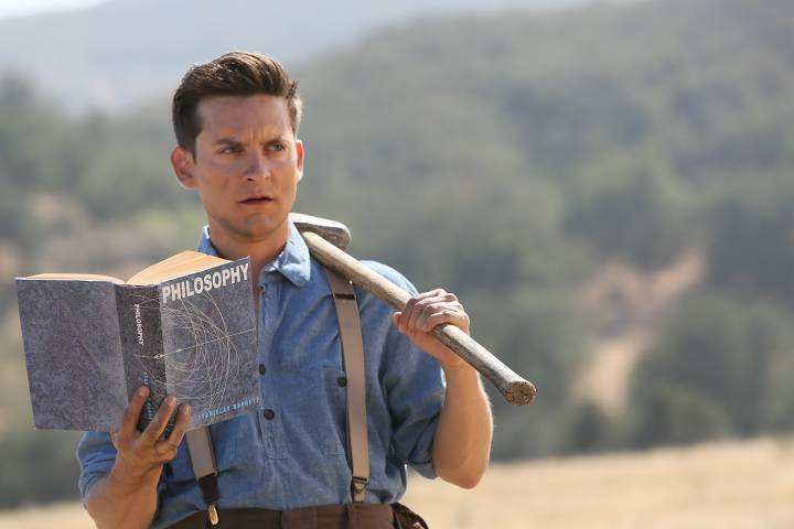 Still of Tobey Maguire in The Spoils of Babylon (2014)