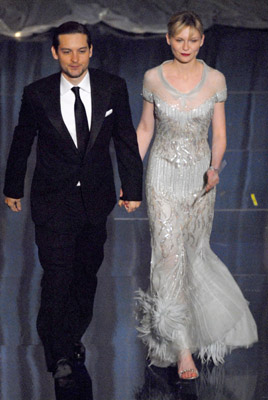 Kirsten Dunst and Tobey Maguire at event of The 79th Annual Academy Awards (2007)