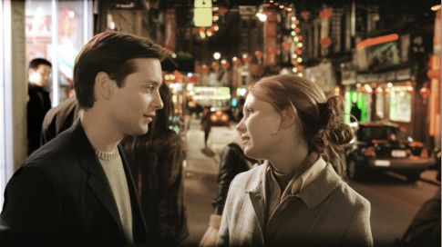 Still of Kirsten Dunst and Tobey Maguire in Zmogus voras 2 (2004)