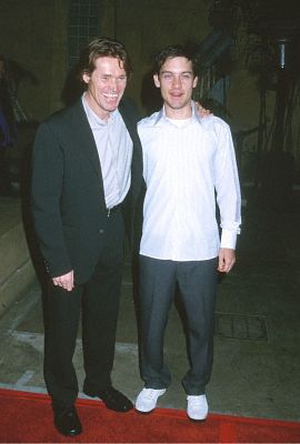 Willem Dafoe and Tobey Maguire at event of Shadow of the Vampire (2000)