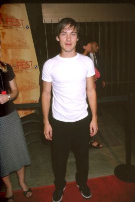Tobey Maguire at event of The Cider House Rules (1999)