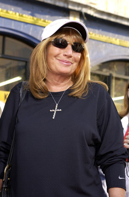 Penny Marshall at event of The Lizzie McGuire Movie (2003)