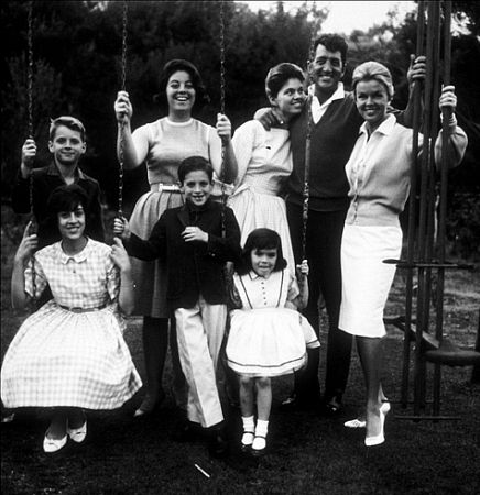Dean Martin with his wife, Jeanne Beiggers, and children, Claudia, Gail, Deana, Gina, Dean Jr., and Ricci, 1961.