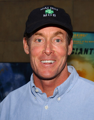 John C. McGinley at event of Riding Giants (2004)