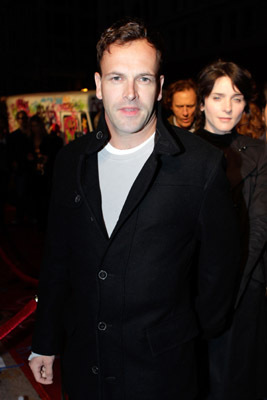 Jonny Lee Miller at event of Exit Through the Gift Shop (2010)