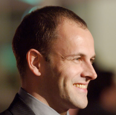 Jonny Lee Miller at event of Æon Flux (2005)