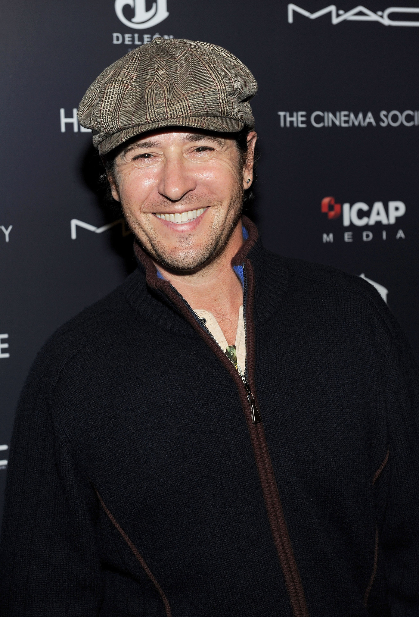 Rob Morrow at event of Henry's Crime (2010)
