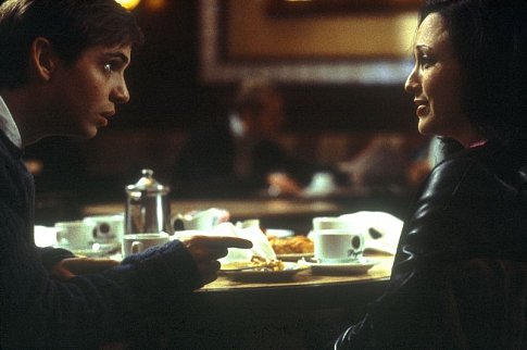 Still of Bebe Neuwirth and Aaron Stanford in Tadpole (2000)