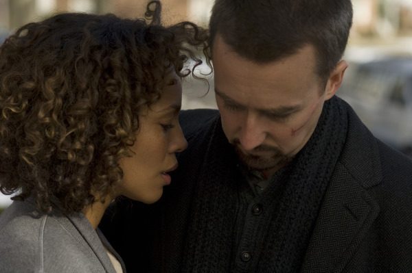 Still of Edward Norton and Carmen Ejogo in Pride and Glory (2008)