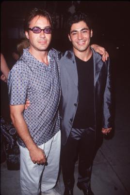 Robert Downey Jr. and Danny Nucci at event of Friends & Lovers (1999)