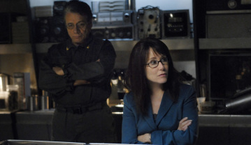 Still of Mary McDonnell and Edward James Olmos in Battlestar Galactica (2004)