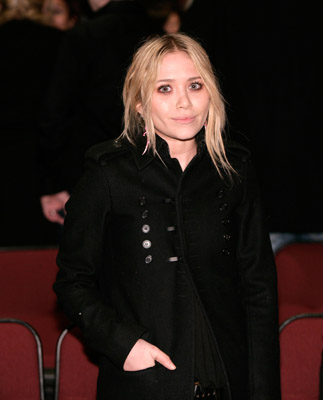 Mary-Kate Olsen at event of Reikalai Briugeje (2008)