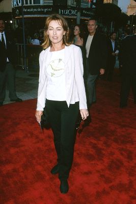 Joanna Pacula at event of Space Cowboys (2000)