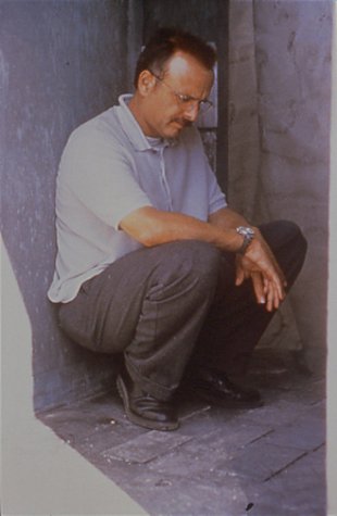Joe Pantoliano in Memento (2000)