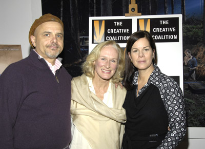 Glenn Close, Marcia Gay Harden and Joe Pantoliano at event of Canvas (2006)