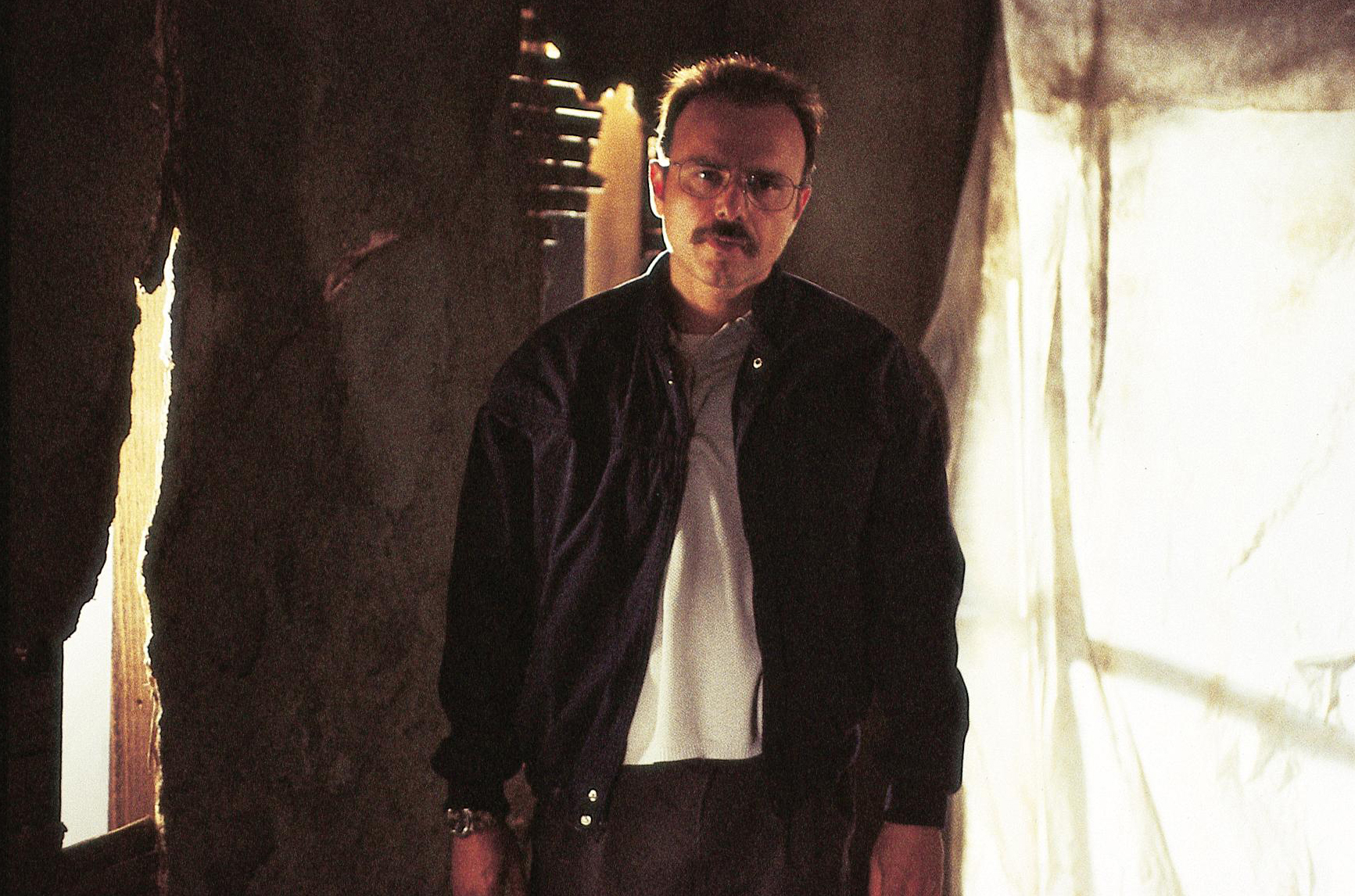 Still of Joe Pantoliano in Memento (2000)