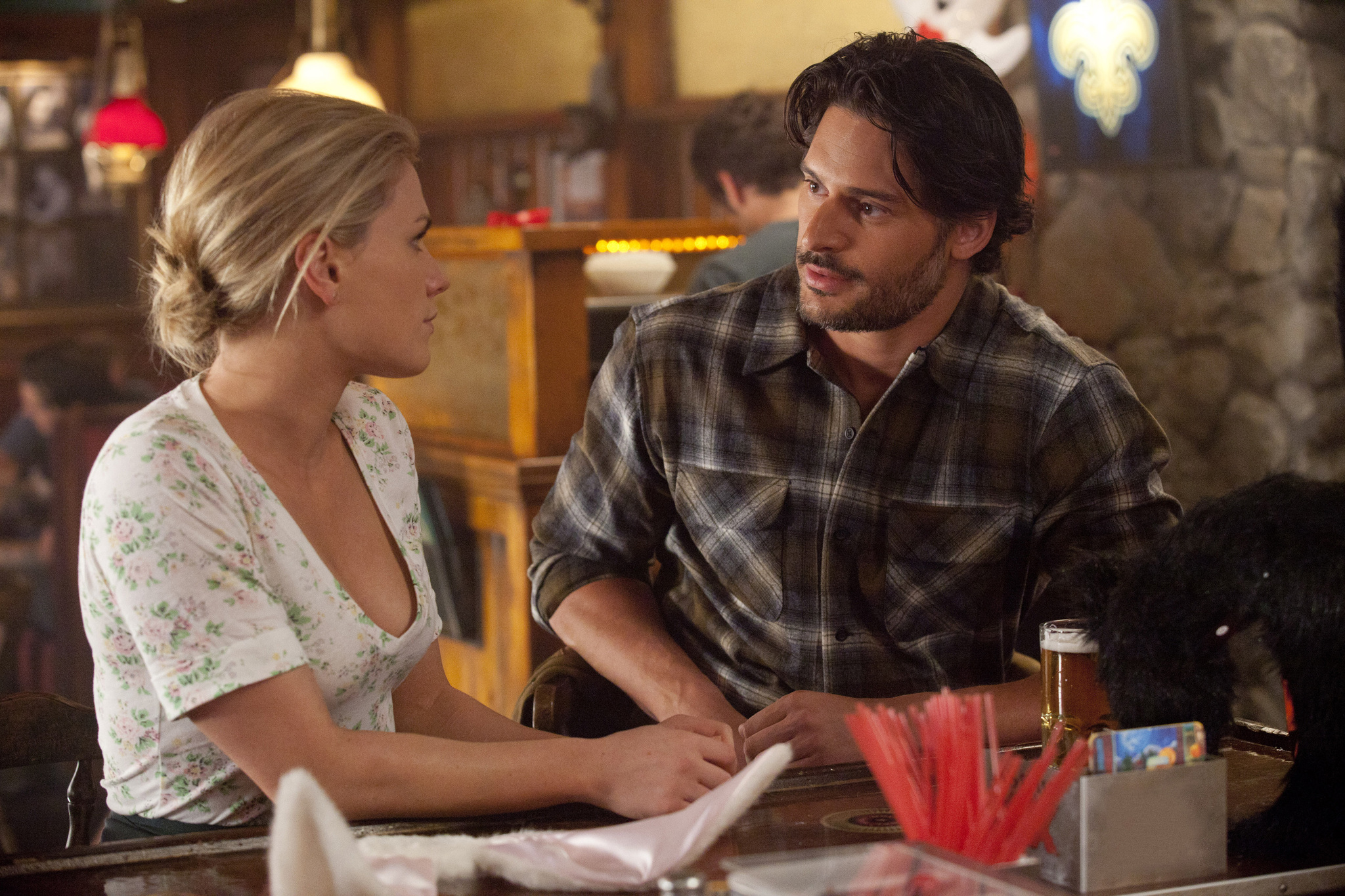 Still of Anna Paquin and Joe Manganiello in Tikras kraujas (2008)