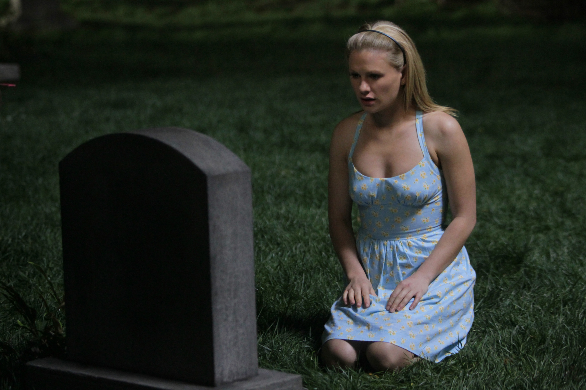 Still of Anna Paquin in Tikras kraujas (2008)