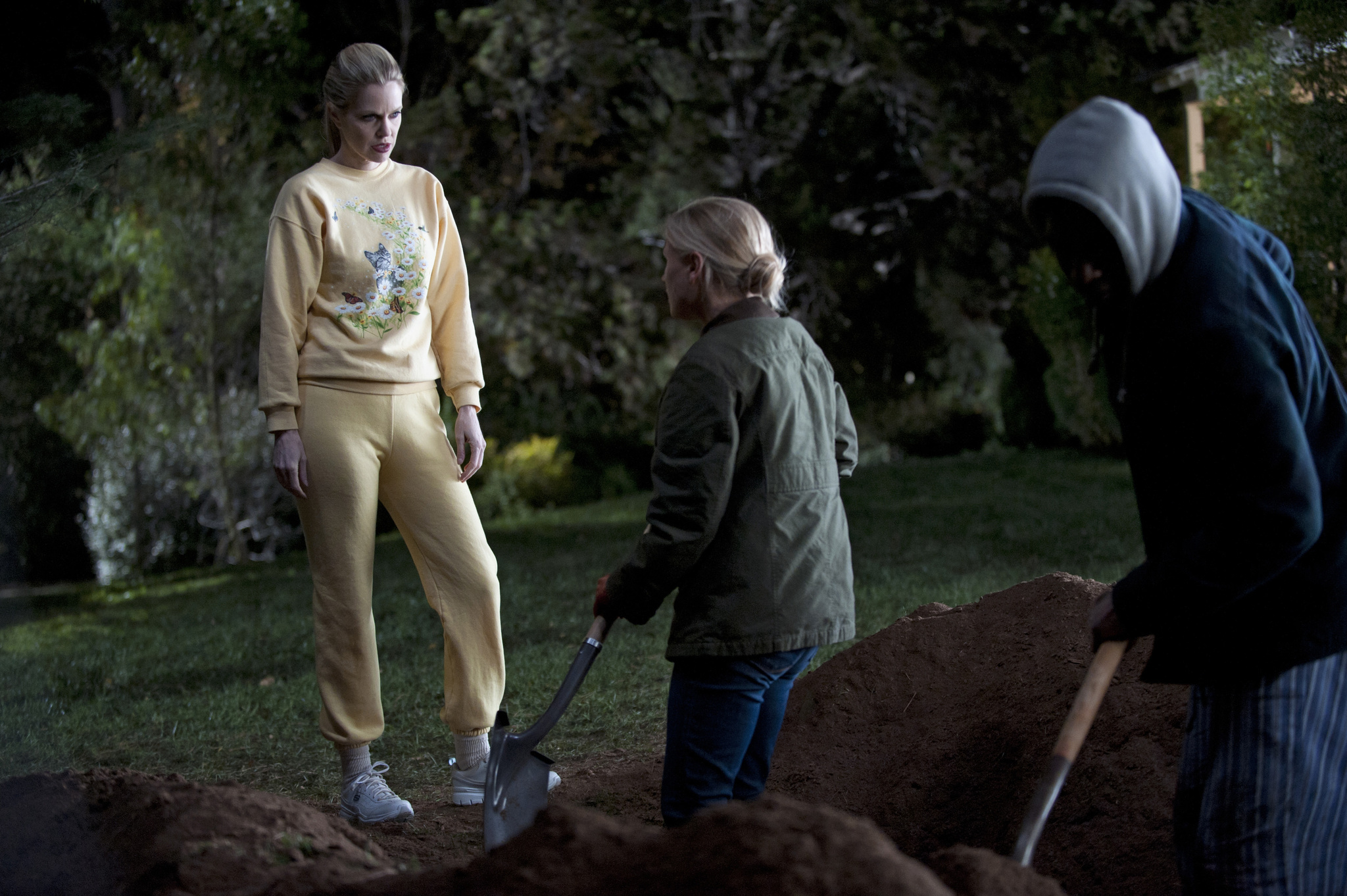 Still of Anna Paquin and Kristin Bauer van Straten in Tikras kraujas (2008)