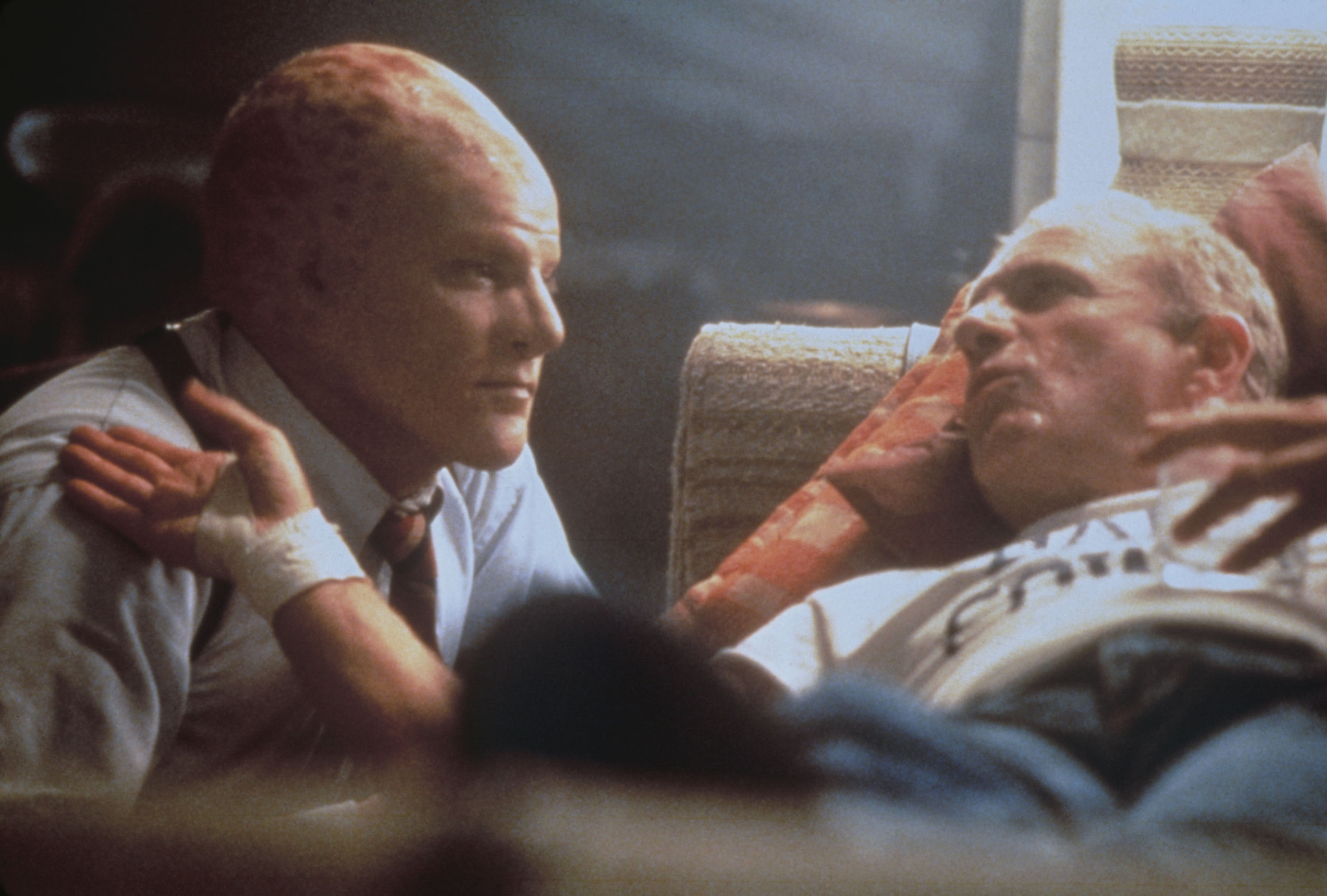 Still of James Caan and Mandy Patinkin in Alien Nation (1988)
