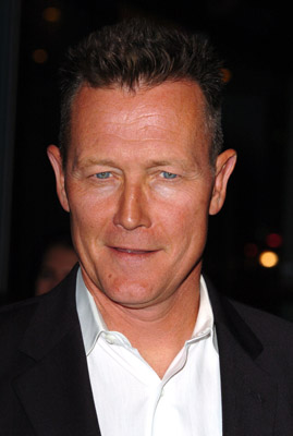 Robert Patrick at event of Ties jausmu riba (2005)