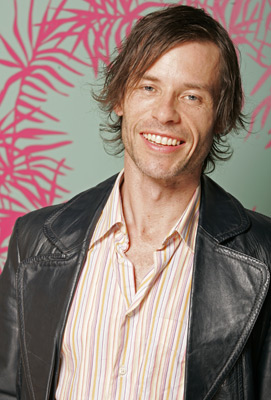 Guy Pearce at event of The Proposition (2005)