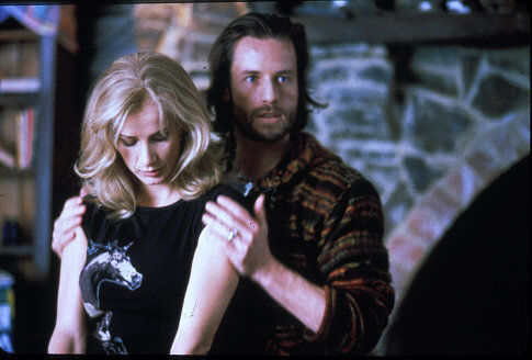 Still of Guy Pearce and Rachel Griffiths in The Hard Word (2002)