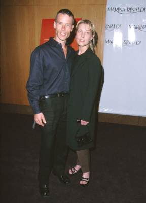 Guy Pearce at event of L'assedio (1998)