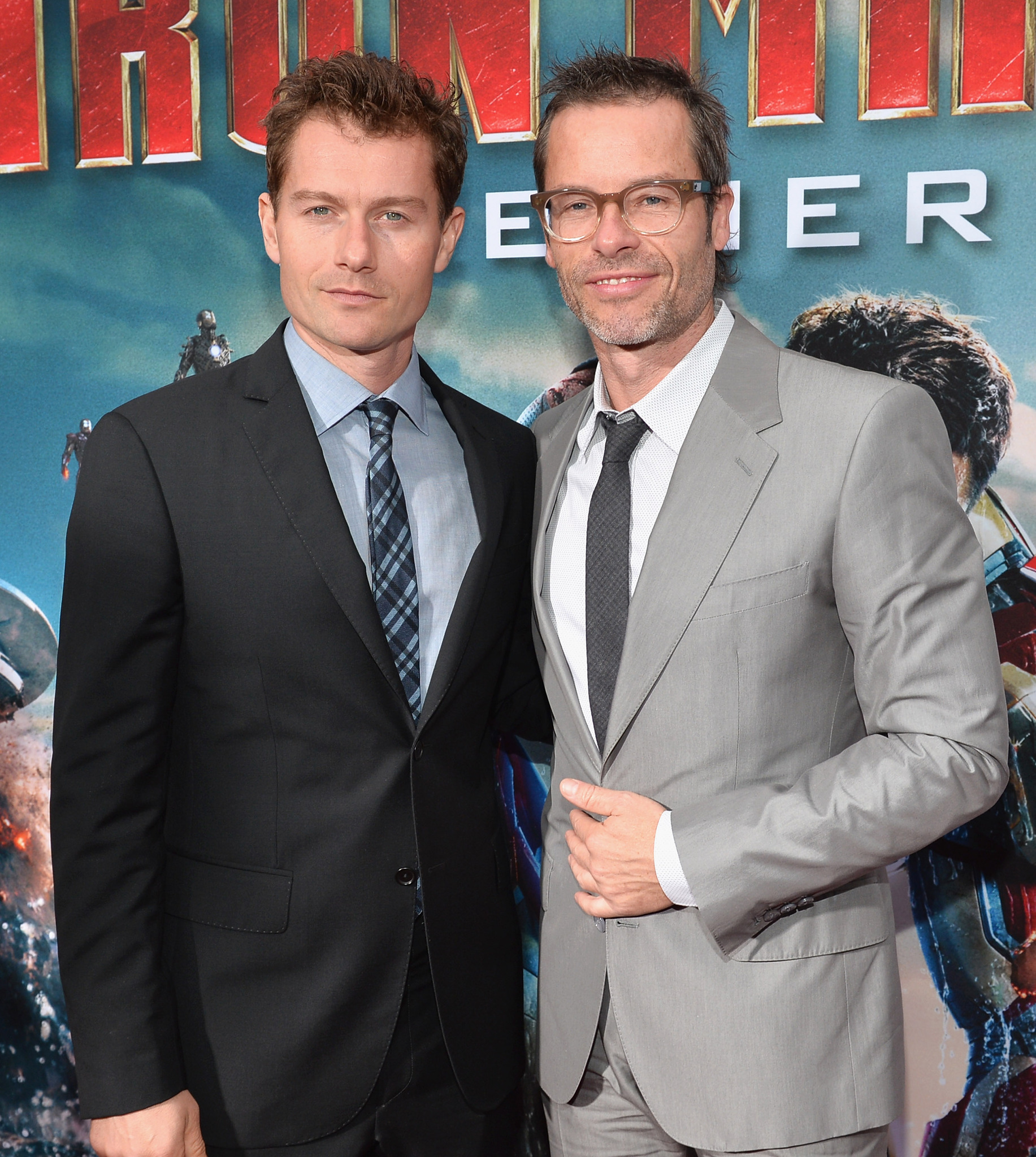 Guy Pearce and James Badge Dale at event of Gelezinis zmogus 3 (2013)