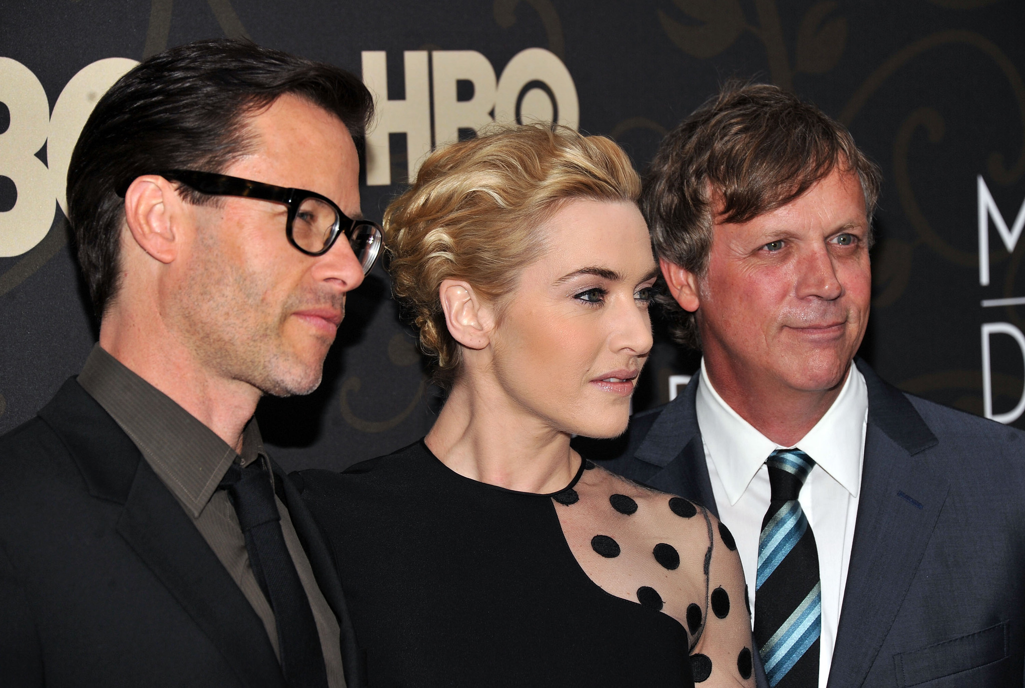 Kate Winslet, Todd Haynes and Guy Pearce at event of Mildred Pierce (2011)