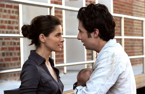 Still of Amanda Peet and Zach Braff in Fast Track (2006)