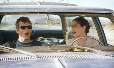 Still of Amanda Peet and Ashton Kutcher in A Lot Like Love (2005)