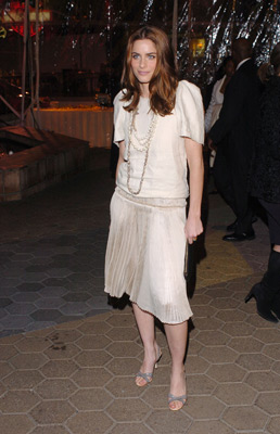 Amanda Peet at event of The Wedding Date (2005)