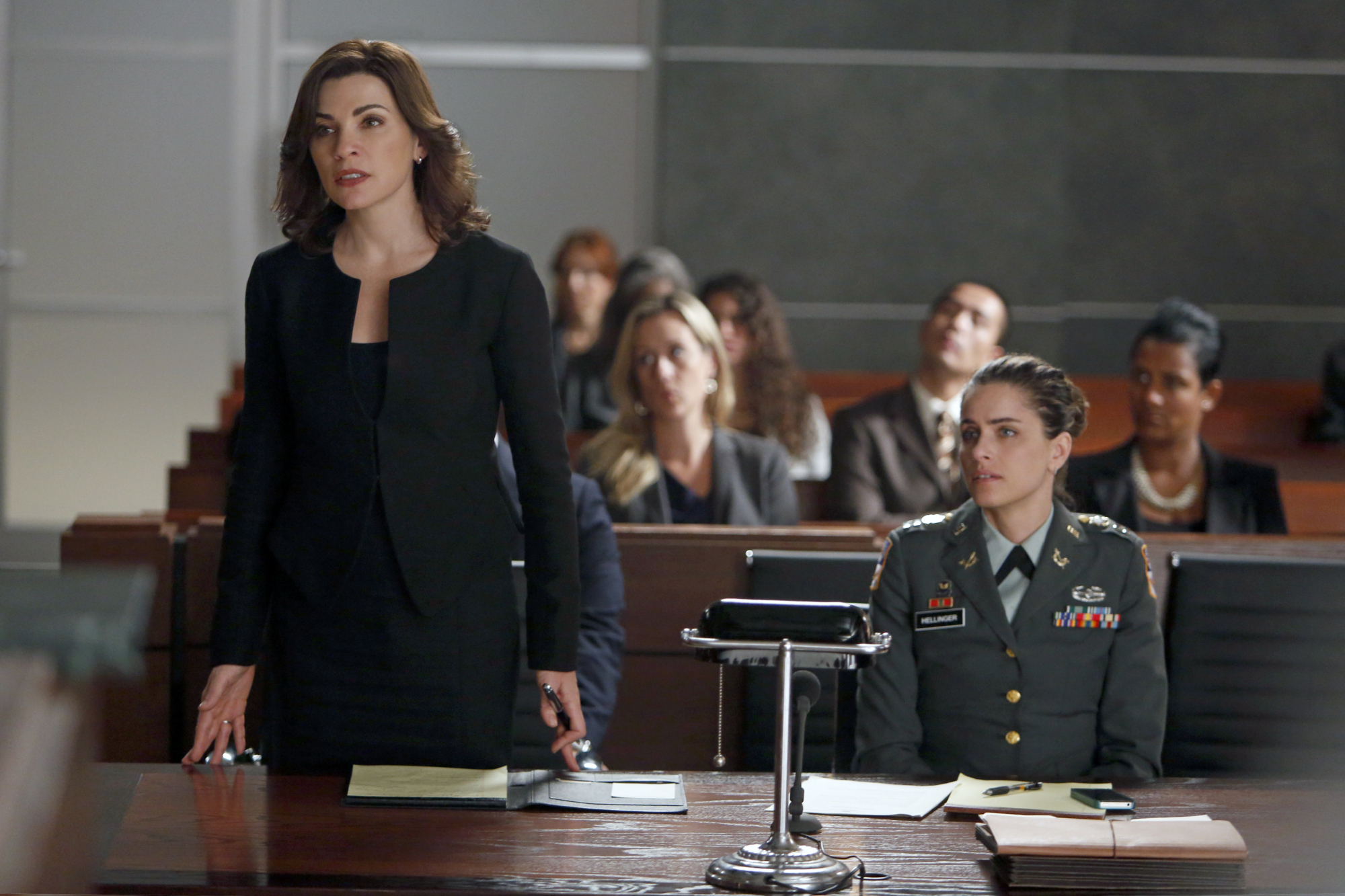 Still of Julianna Margulies and Amanda Peet in The Good Wife (2009)