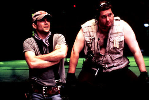 Still of Christian Slater and Chris Penn in Masked and Anonymous (2003)