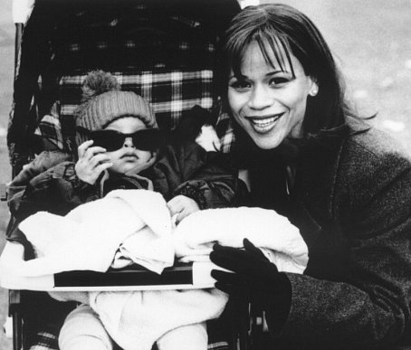 Rosie Perez in The 24 Hour Woman (1999)