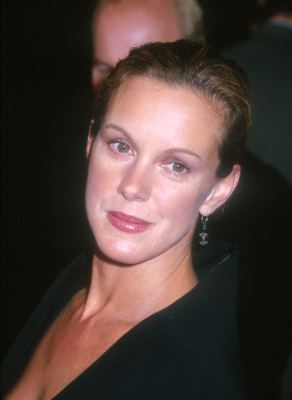 Elizabeth Perkins at event of Kovos klubas (1999)