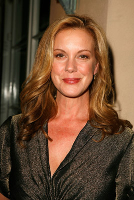 Elizabeth Perkins