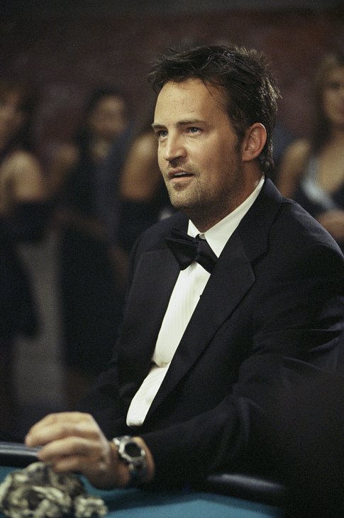 Still of Matthew Perry in Serving Sara (2002)