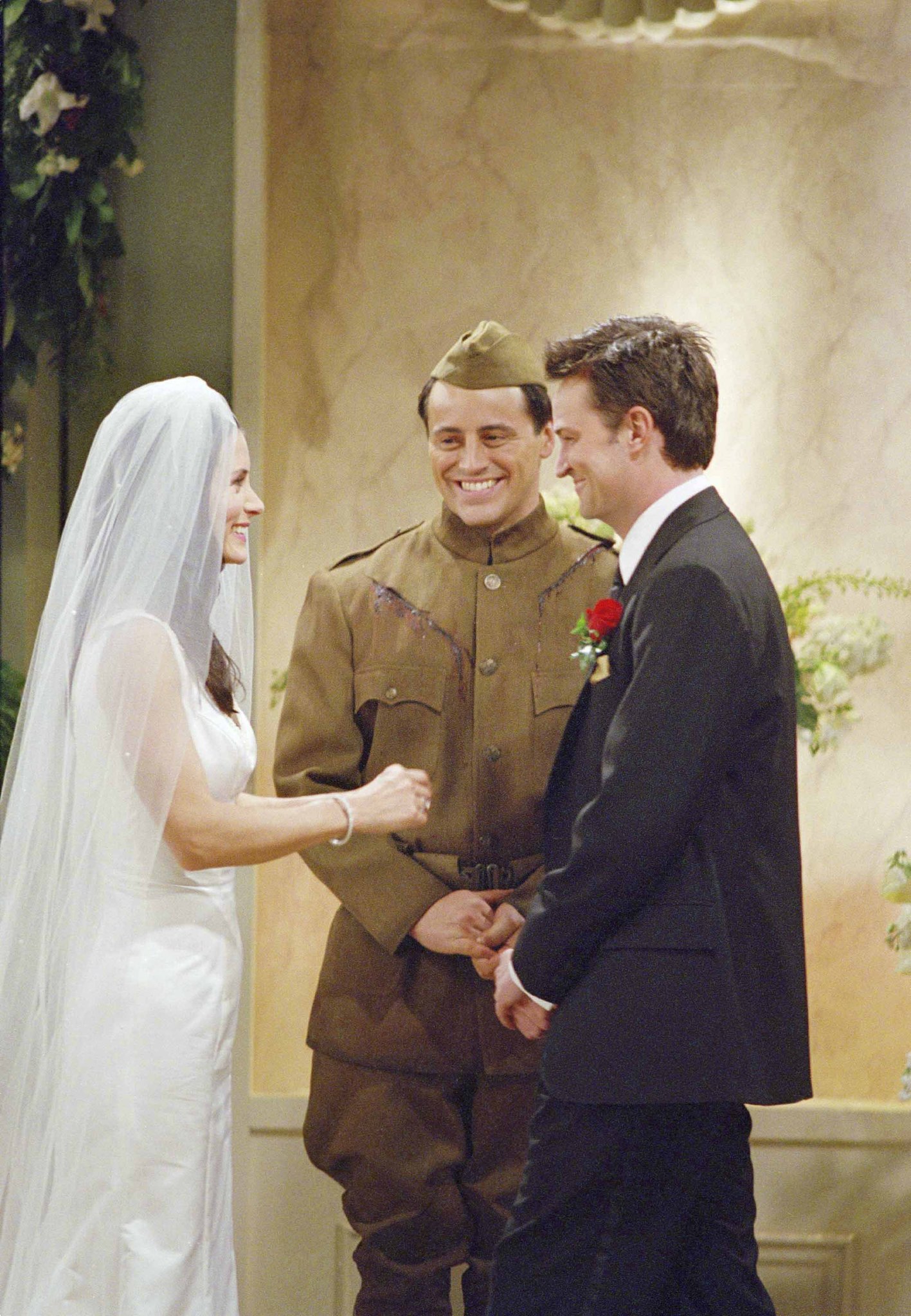 Still of Courteney Cox, Matt LeBlanc and Matthew Perry in Draugai (1994)