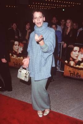 Lori Petty at event of Practical Magic (1998)