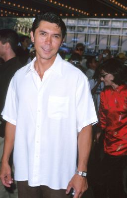 Lou Diamond Phillips at event of The Patriot (2000)